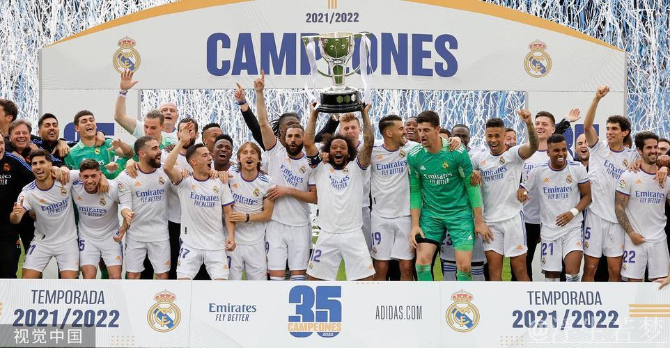 皇马晋级欧冠4强!43岁安帅振臂欢呼:巧妙变阵激活三员虎将 皇马晋级欧冠4强!43岁安帅振臂欢呼:巧妙变阵激活三员虎将