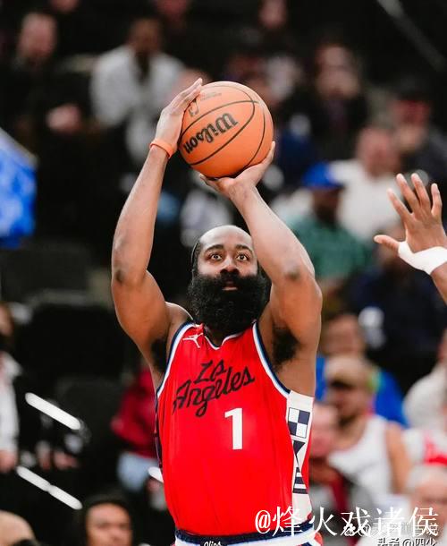 亚历山大45分哈登17+11+9 雷霆终结快船4连胜 亚历山大45分哈登17+11+9 雷霆终结快船4连胜